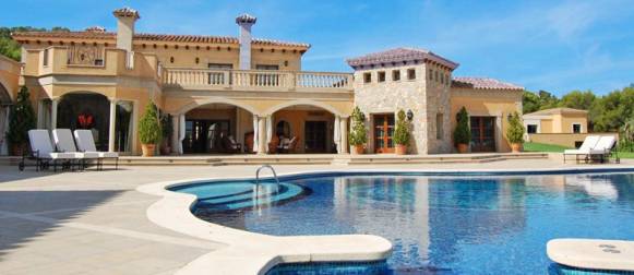Luxury Market defies Global Trends