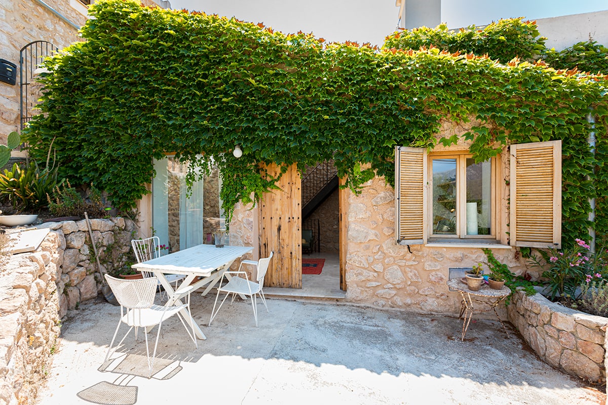 From Casitas to Tiny Houses Living in Mallorca