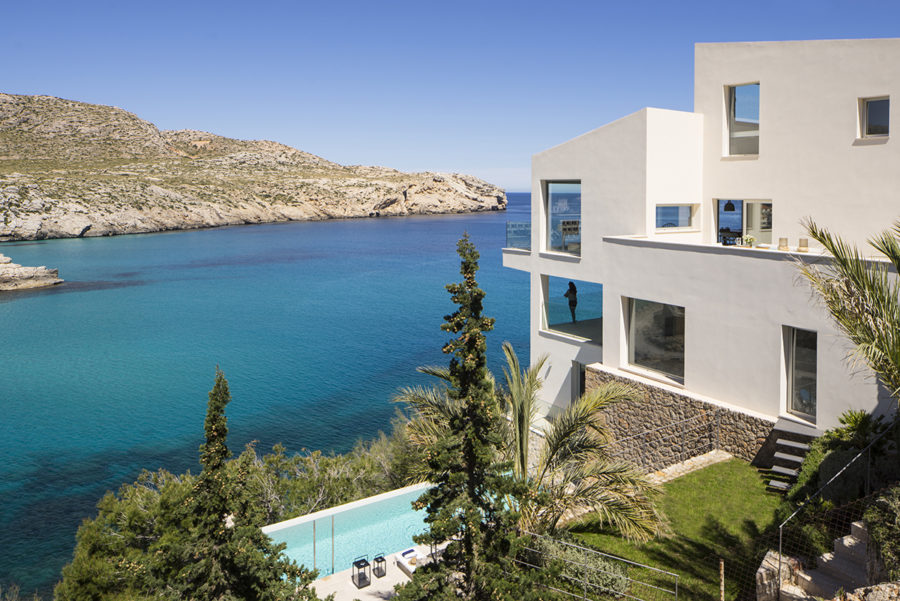 LF91 clifftop home