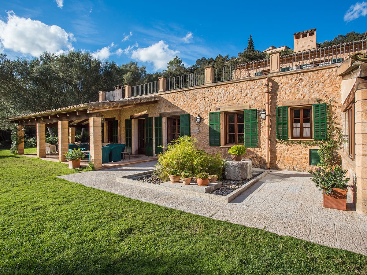 Property for sale in Esporles Living in Mallorca