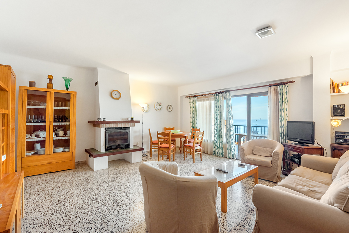 Property for sale in Banyalbufar Living in Mallorca