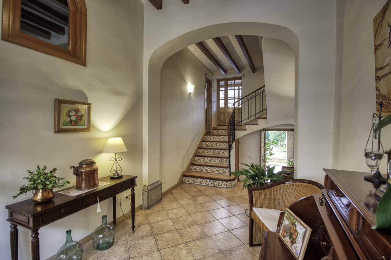 Traditional house with old beams for sale in Sóller Living in Mallorca