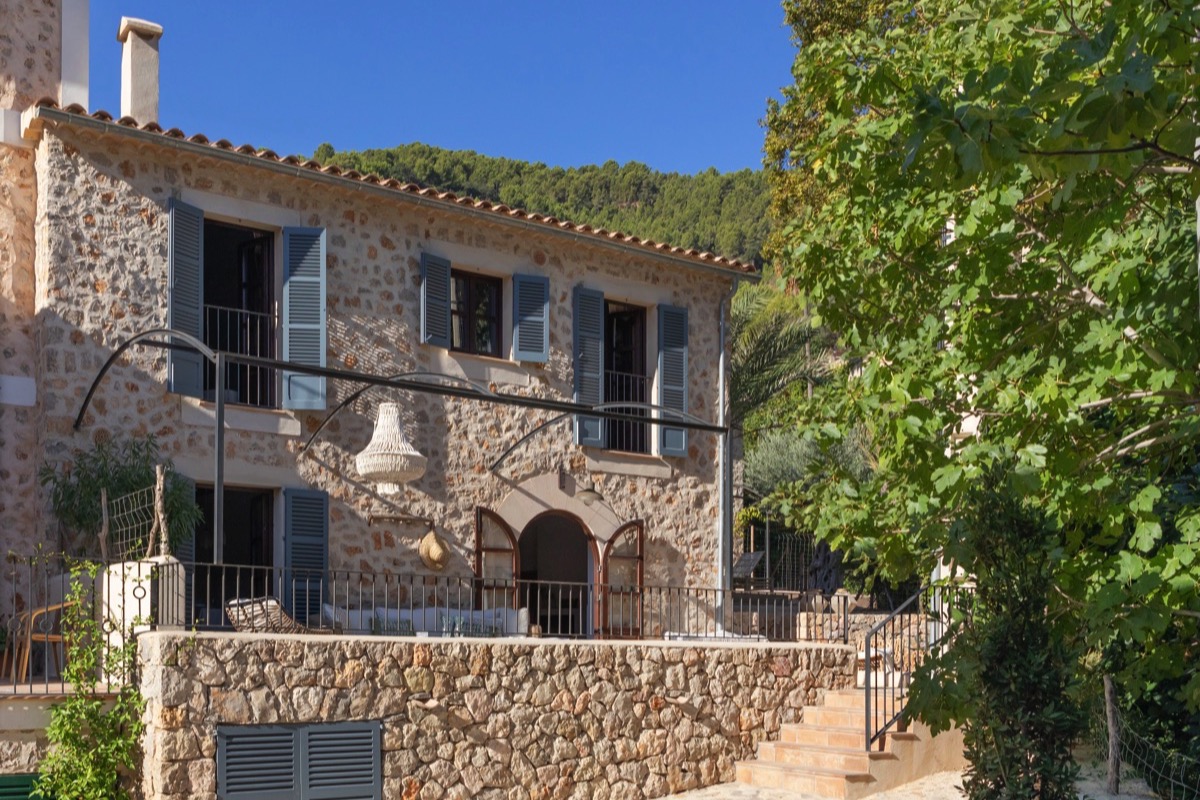 Authentic family home with garden for sale in Deià Living in Mallorca