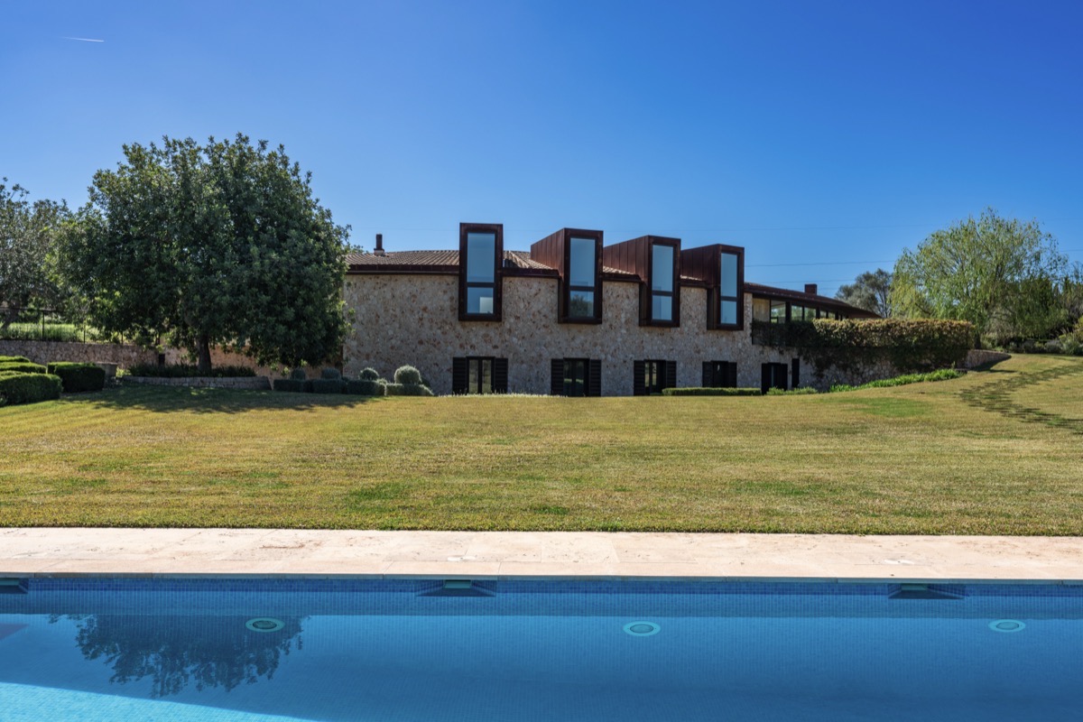 Majestic Country House with Pool in Costitx Living in Mallorca