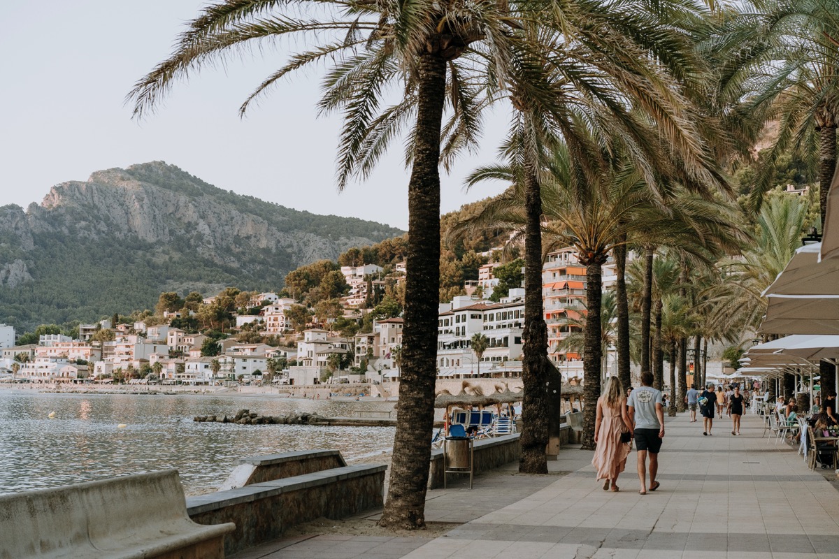 Es-Passeig-Port-de-Soller2-copy.jpg