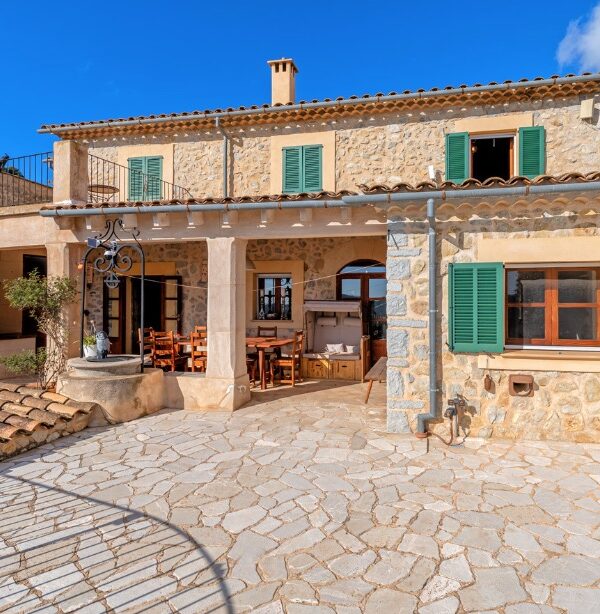 Villa for sale in Galilea