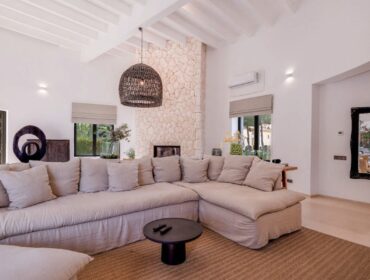 Villa for sale in Santa Ponsa