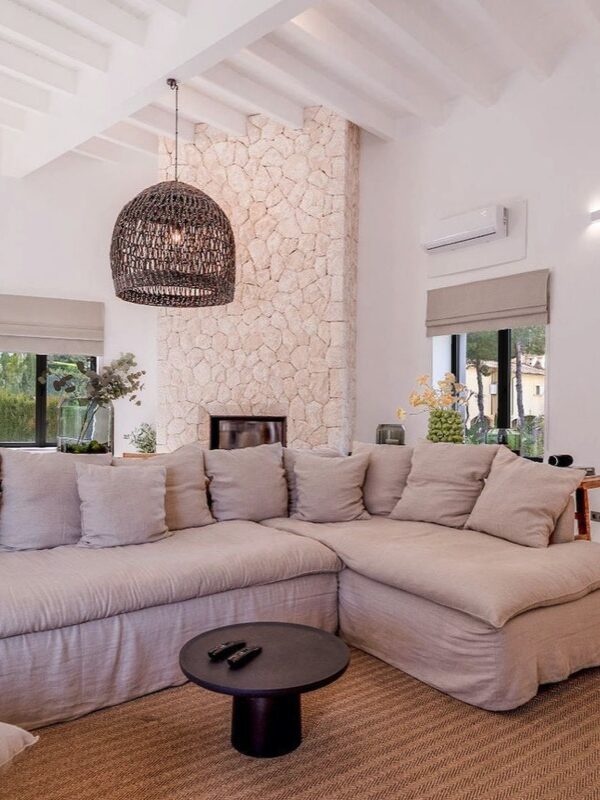 Villa for sale in Santa Ponsa