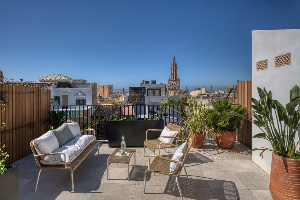 Picture Idea: Elegant Duplex Penthouse With Private Roof Terrace For Sale In