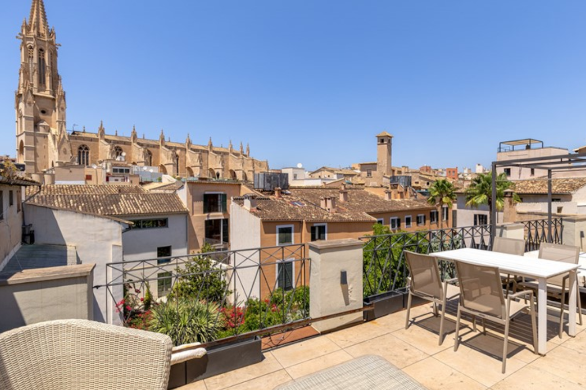 Curated visual reference: Gallery Detail: Stylish Penthouse With Rooftop Views In Palma S Historic Centre