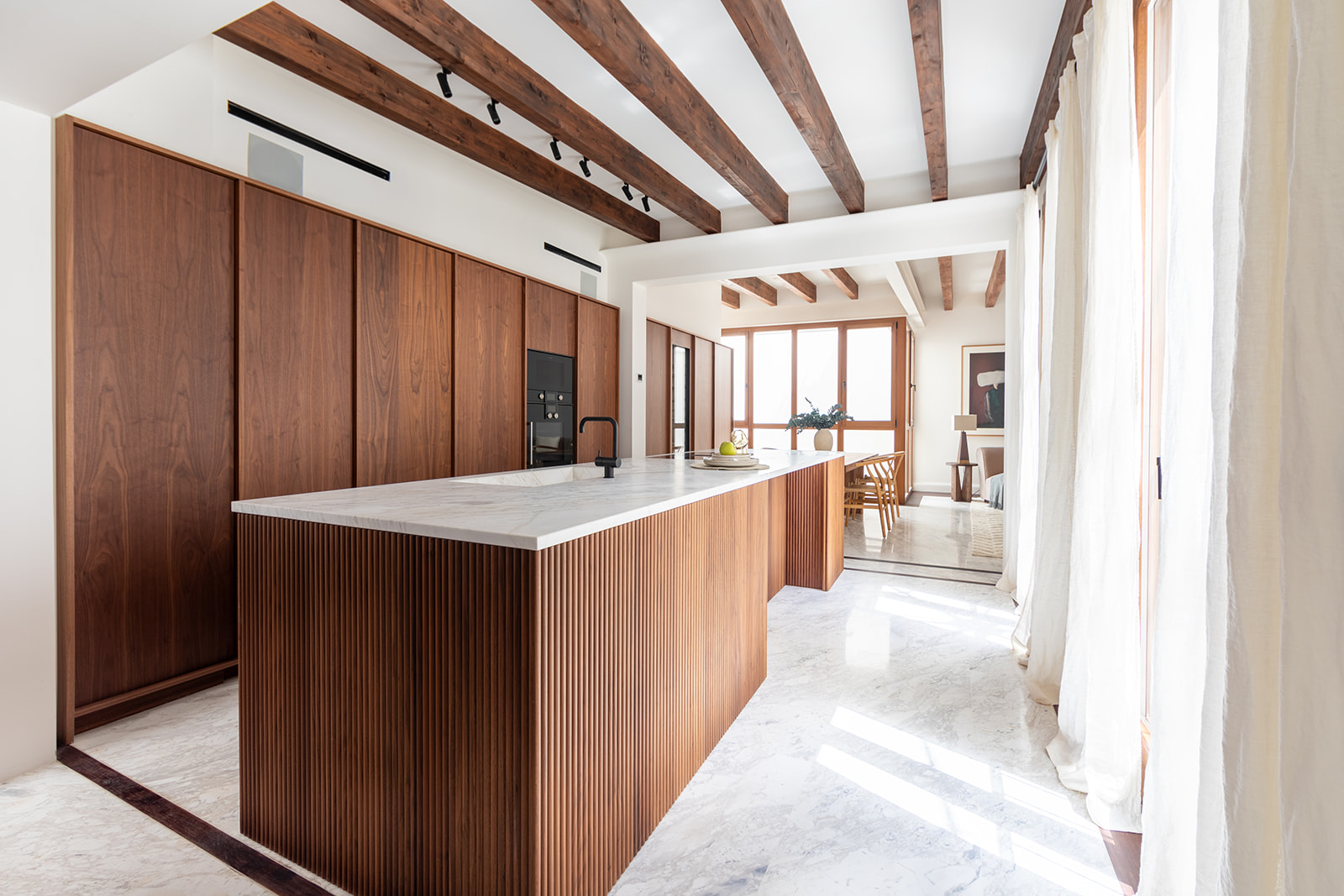 Elegant duplex penthouse with private roof terrace for sale in palma's historic centre Elegant duplex penthouse with private roof terrace for sale in palma's historic centre