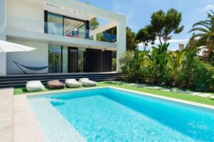Modern villa for sale in Bendinat