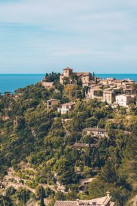 Where to buy in mallorca in 2026: key areas, trends and off-market opportunities in the prime market