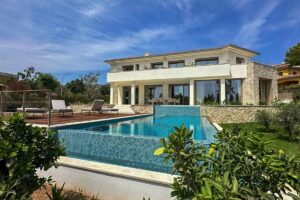 Mediterranan villa for sale in Bendinat