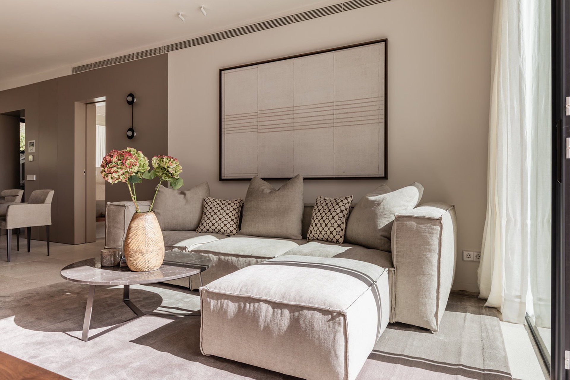 Bright poolside ground-floor home with terrace in cala mayor - 670.000€