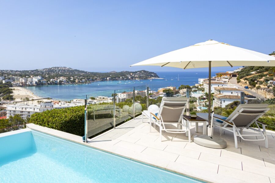 Refined mediterranean villa with golf and countryside views in santa ponsa