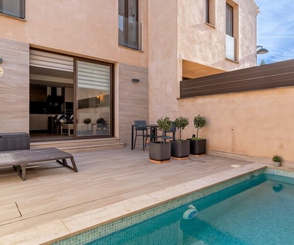 Contemporary mediterranean townhouse for sale with pool rooftop terrace in santa maria