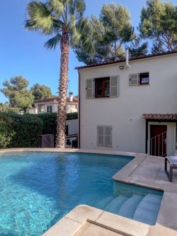 Contemporary sea view villa for sale in santa ponsa