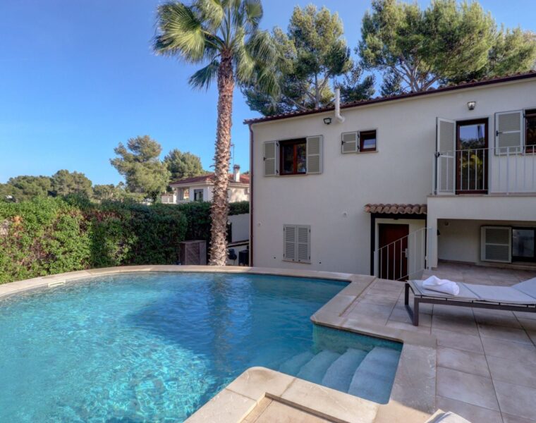 Contemporary sea view villa for sale in santa ponsa