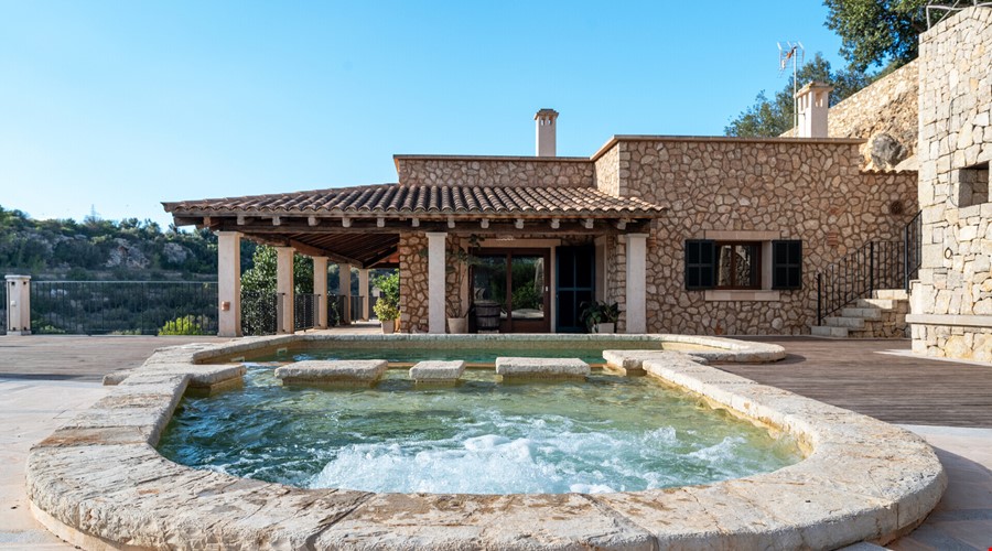 Finca for sale in Palma