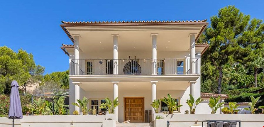 Energy-efficient mediterranean villa for sale close to the golf course and the sea in santa ponsa