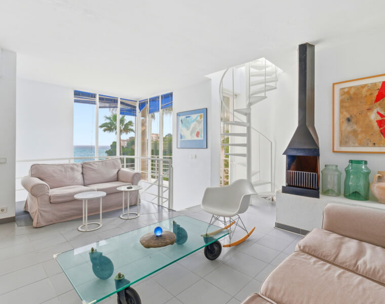 Scandinavian-style villa with a breathtaking sea view for sale in port andratx