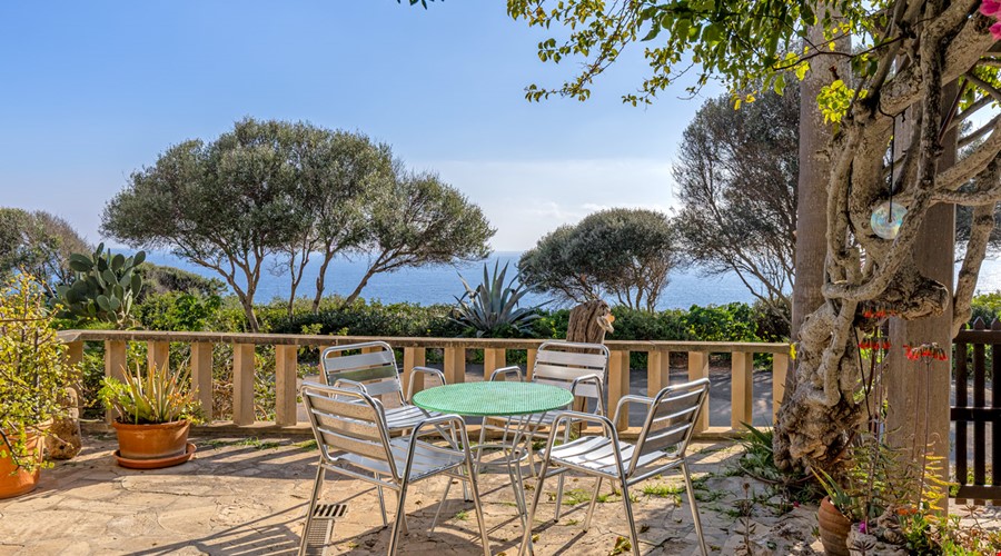 Contemporary villa with sea view and pool near santanyí Sea-view villa for sale with saltwater pool and rental licence in cala figuera