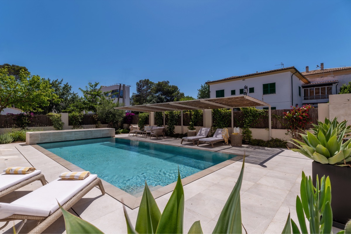 Letzerich Seafront Villa Transformation - Living in Mallorca