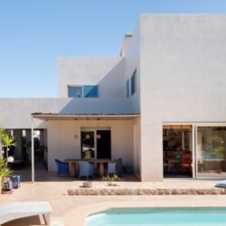 Renovated villa for sale with sea views, pool and outdoor kitchen in colonia de sant pere