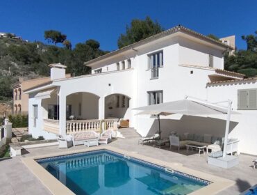 Private hillside villa with panoramic mountain and distant sea views for sale in calvià