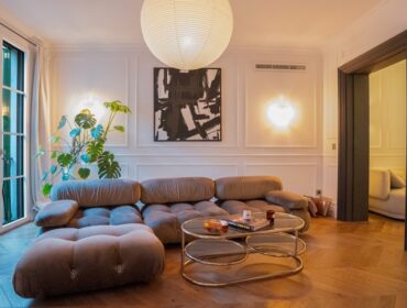 Elegant renovated apartment with refined interiors and spacious layout for sale in palma old town