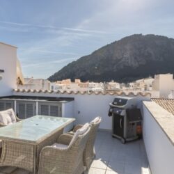 Penthouse apartment for sale with private jacuzzi terrace and open views in pollença