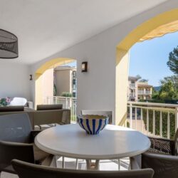 Renovated apartment for sale with large sun terrace and pool access in santa ponsa
