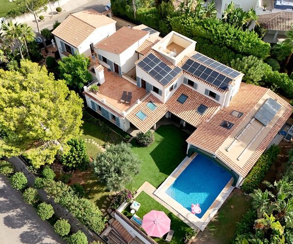 Mediterranean villa with indoor-outdoor pool for sale in santa ponsa