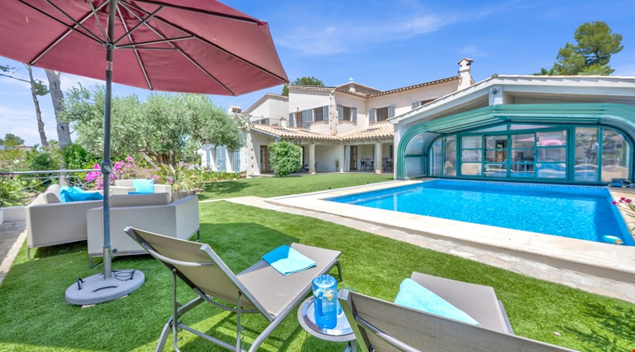 Mediterranean villa with indoor-outdoor pool for sale in santa ponsa