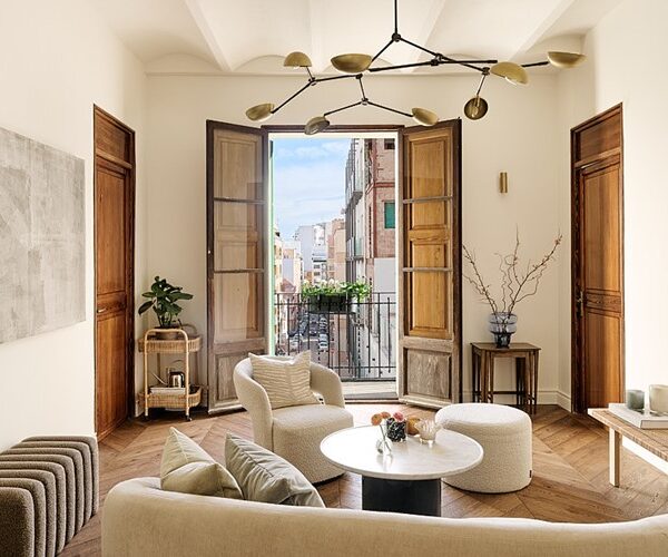 Elegant two-bedroom apartment with historic charm for sale in palma