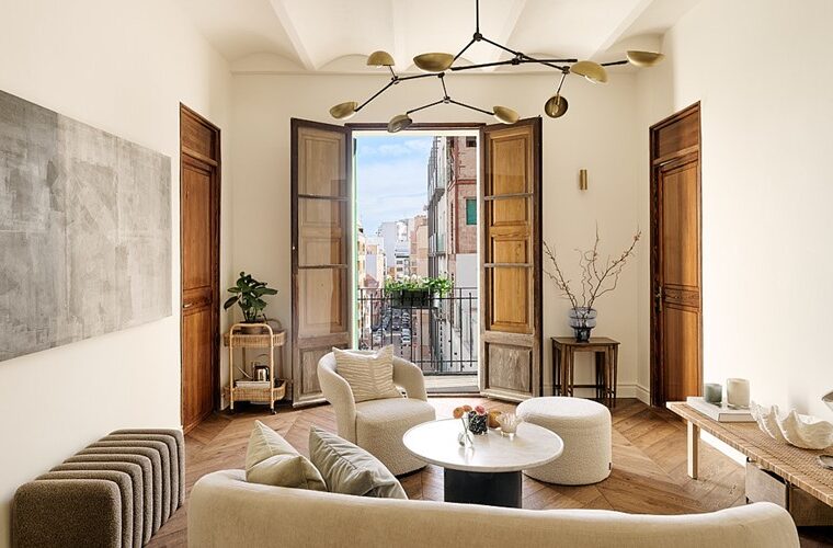 Elegant two-bedroom apartment with historic charm for sale in palma