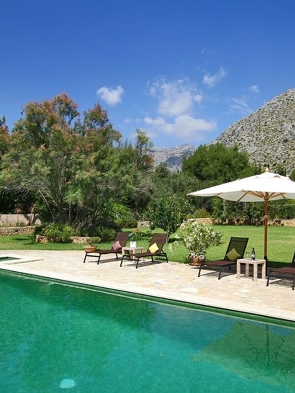 Traditional stone country house with mountain views for sale in pollensa