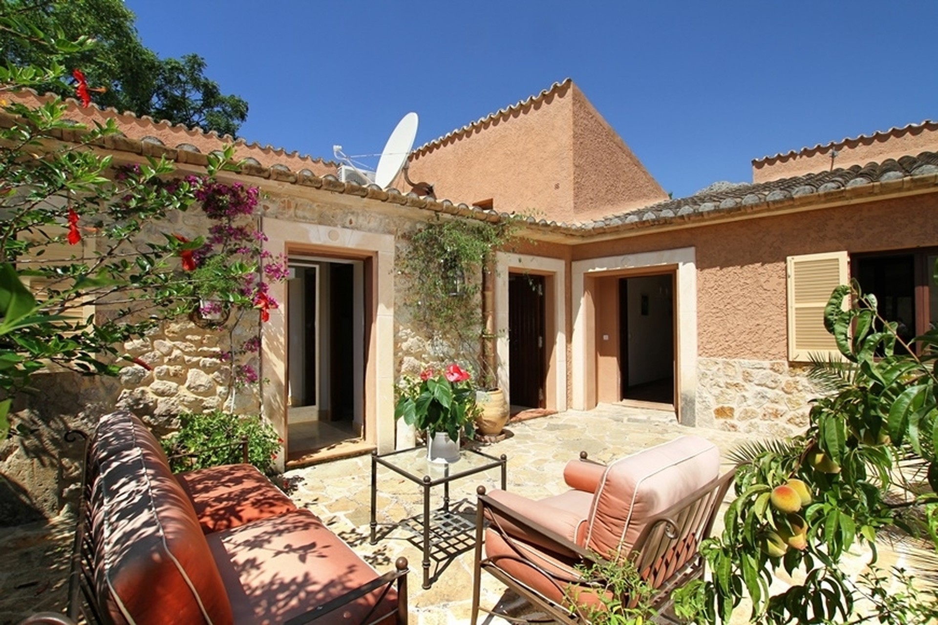 Traditional stone country house with mountain views for sale in pollensa