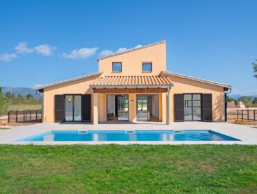 Architecturally-refined country house with vineyard views in santa maría del camí