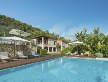 Expansive country house for sale with saltwater pool and holiday license in santa maría del camí