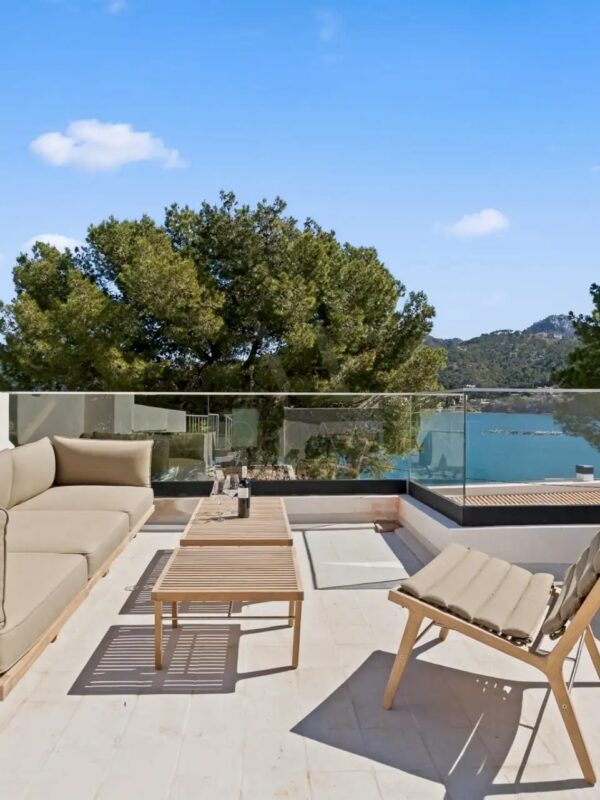 Refined contemporary townhouse with harbour vistas for sale in port d’andratx