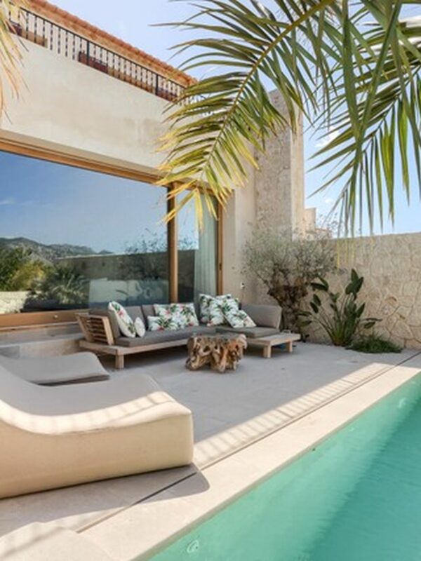 Sleek four-bedroom contemporary home with private pool in campanet