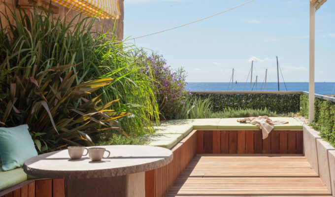 Sophisticated renovated apartment with harbour vistas in puerto portals