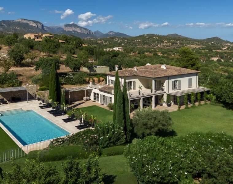 Grand architectural country house with sea views in santa maría del camí