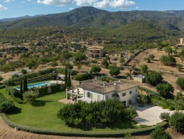 Grand architectural country house with sea views in santa maría del camí