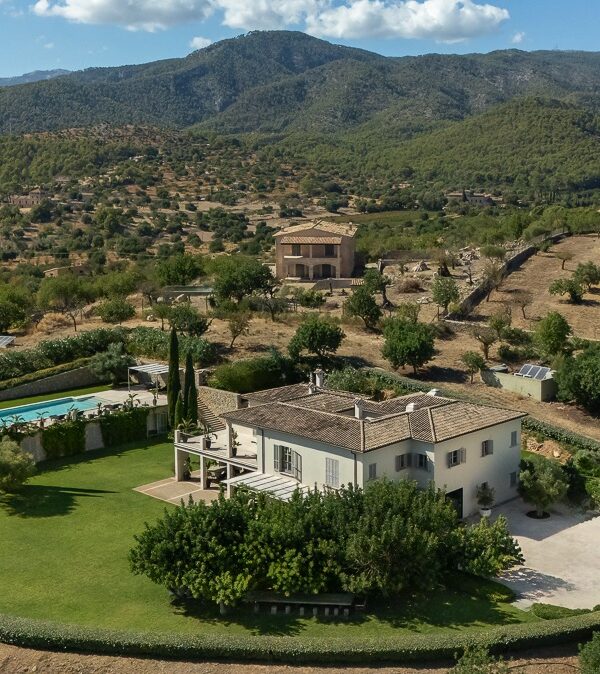 Grand architectural country house with sea views in santa maría del camí