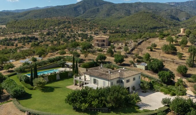 Grand architectural country house with sea views in santa maría del camí