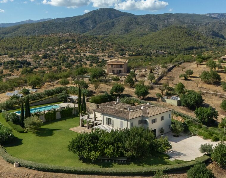 Grand architectural country house with sea views in santa maría del camí