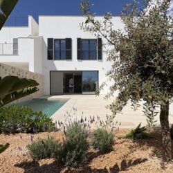 Modernist three-bedroom townhouse with private pool and garage in ses salines